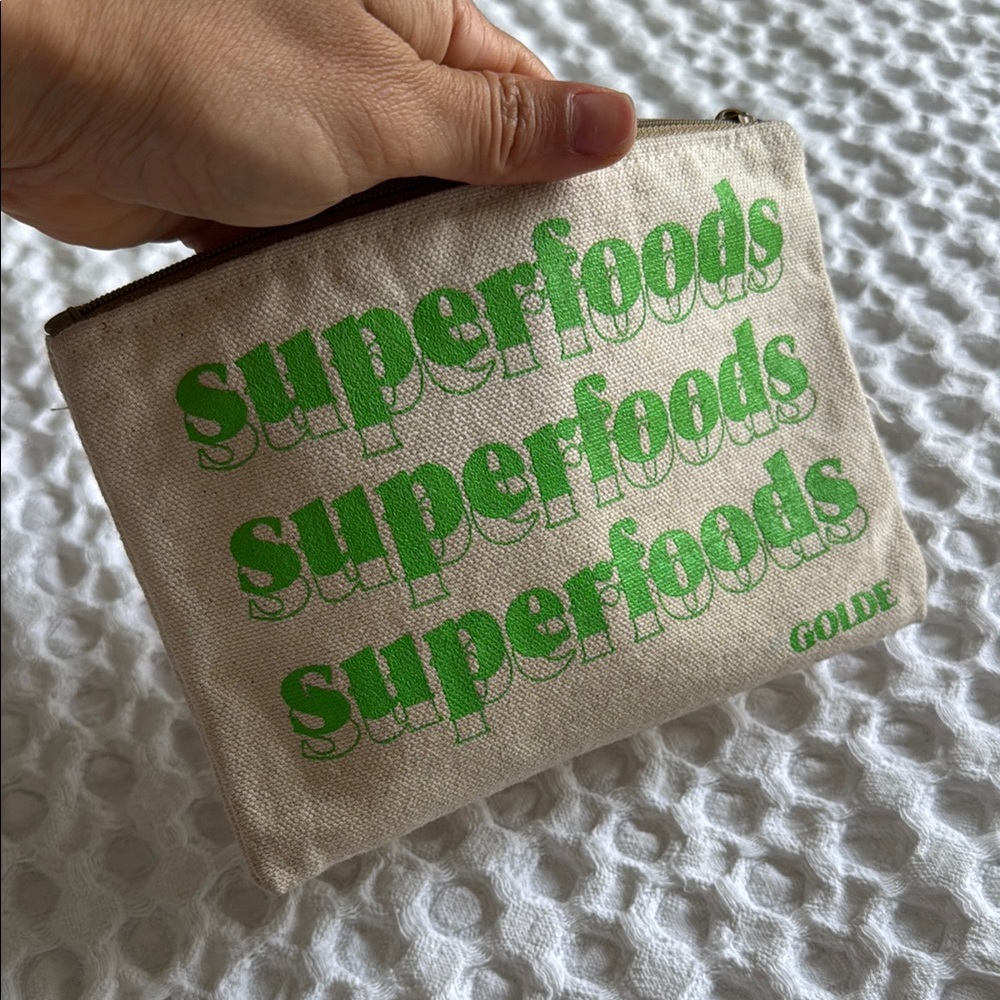 Golde Cream and Green Superfoods Pouch